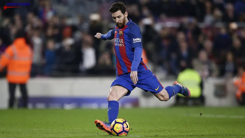 Bóng bổng và vũ khí bóng đá