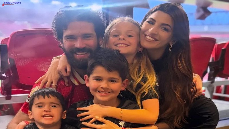 Khoảnh khắc gia đình cực kỳ đáng yêu