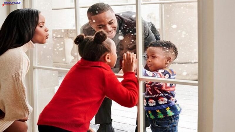 Khoảnh khắc chăm sóc nuôi dạy con