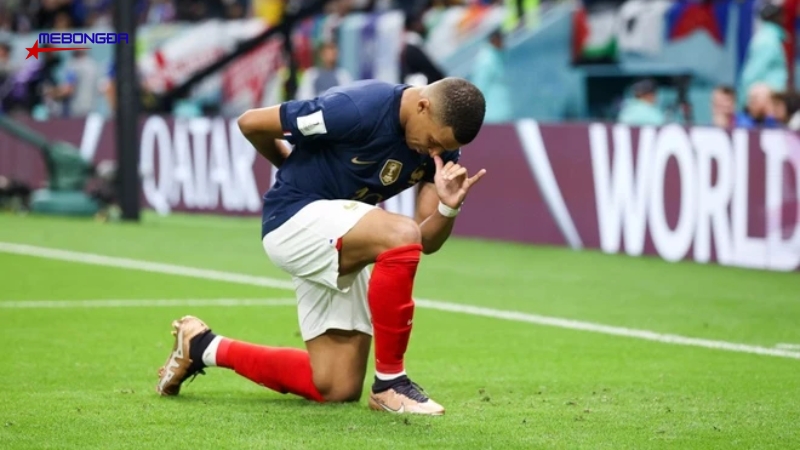 Mbappe ăn mừng đơn giản nhưng khiến fan thích thú