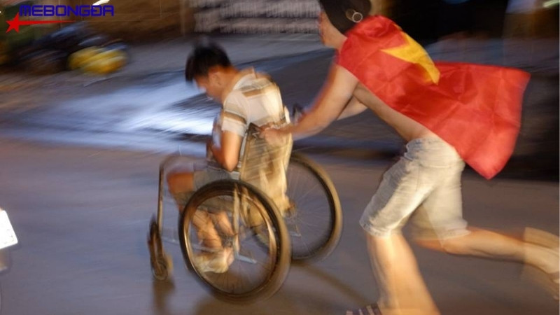 Đi bão bất chấp, không lo bệnh tật