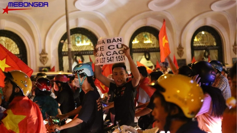 Đi bão không quên tác nghiệp của Sales