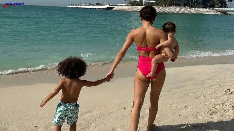 Lần lượt hạ sinh 2 con chung cùng Hakimi