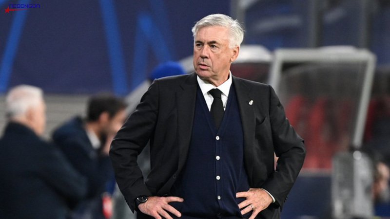 Huấn luyện viên đưa ra quyết định