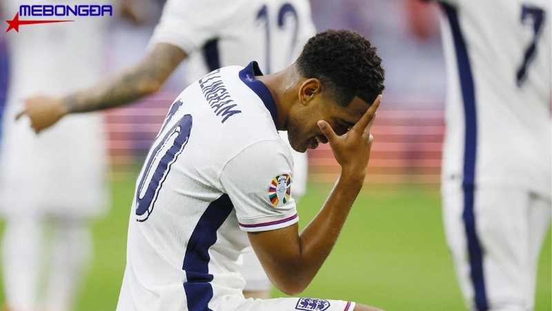 Kiểu ăn mừng ma sói của Bellingham